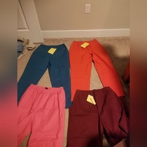 WOMENS 1X CAPRI AND LONG COTTON AND LINEN PANTS.